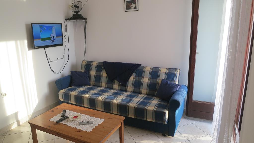 Apartment Josipa Malinska Exterior foto